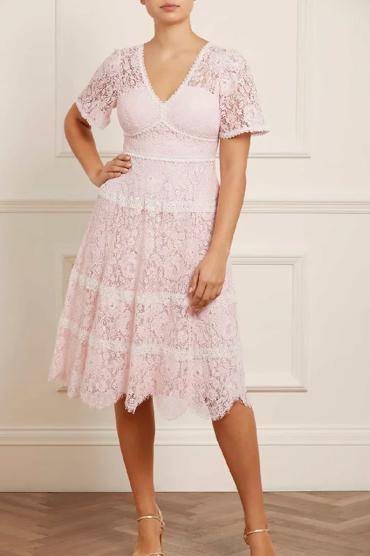 Extra Discounts Lace Primrose Midi Dress
