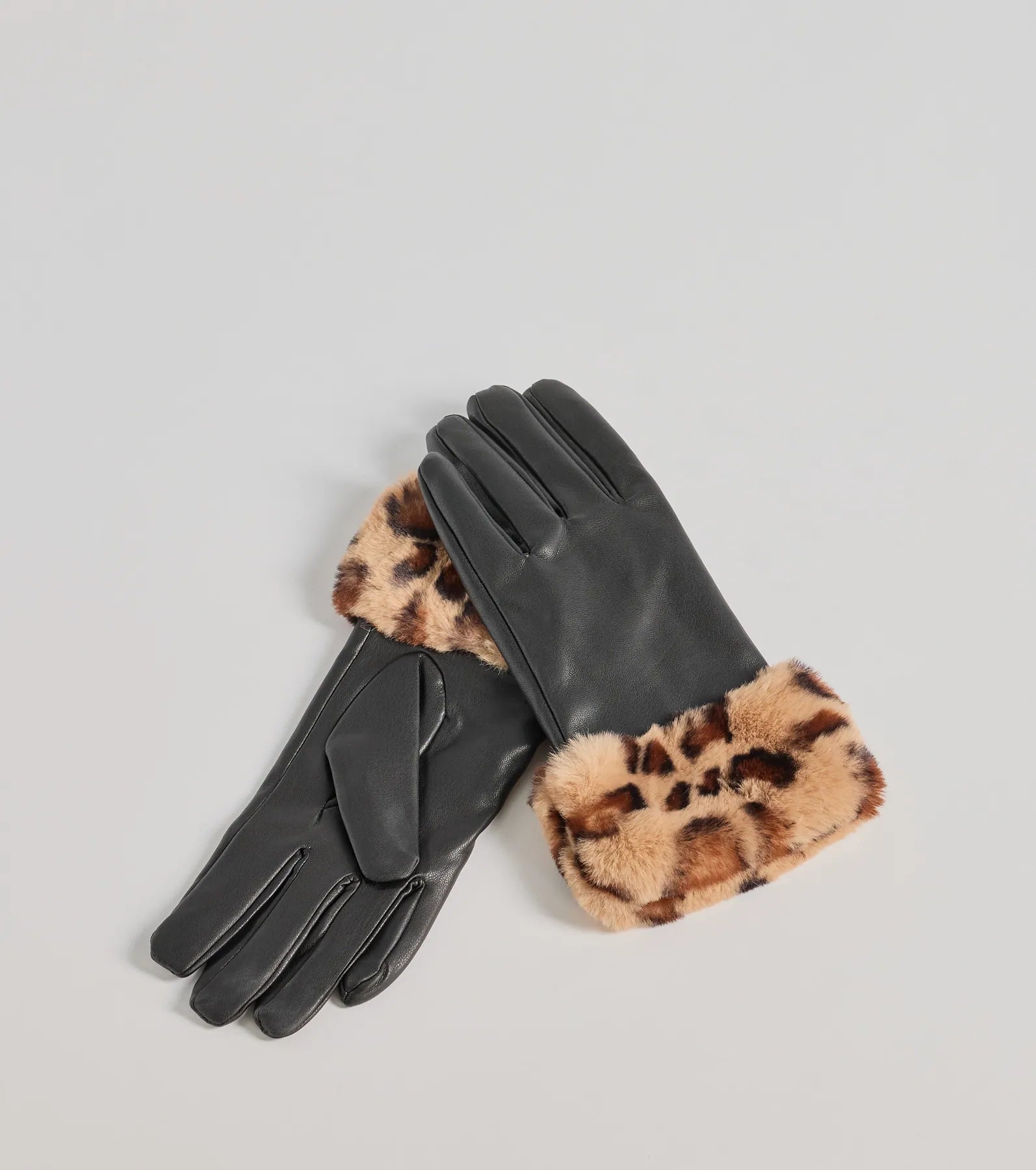 Chic Embrace Faux Leather Leopard Print Gloves